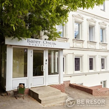 Baget Hotel 1
