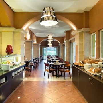 camporeal-golf-resort-spa-hotel-011