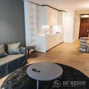 Crystal House Apartments & Spa 7
