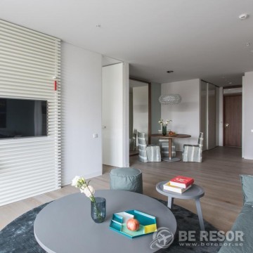 Crystal House Apartments & Spa 8