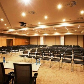 doubletree-by-hilton-hotel-conference-center-la-mola-020