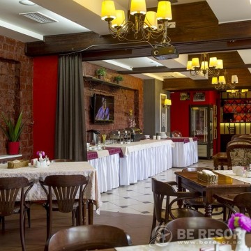 Emerald Hotel 2
