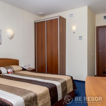 Emerald Hotel 4