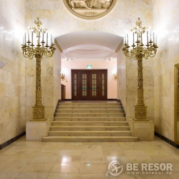 Hilton Moscow Leningradskaya 3