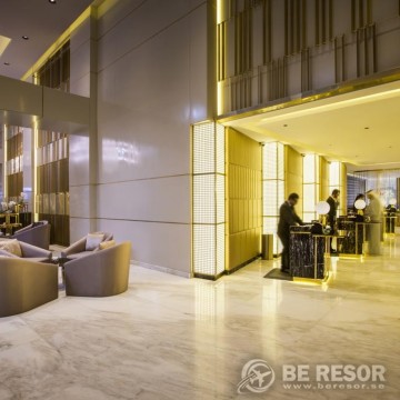 Millennium Plaza Hotel 1