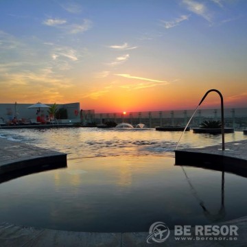 Millennium Plaza Hotel 4