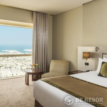 Millennium Plaza Hotel 6