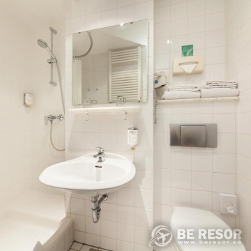 Novum Hotel München am Hauptbahnhof 8