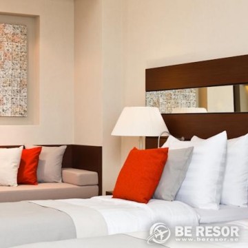 Radisson Blu Resort & Congress Centre 5