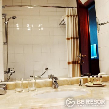 Renaissance Samara Hotel 5