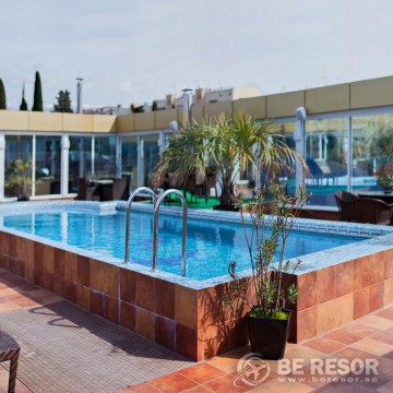 SM Royal Hotel 9