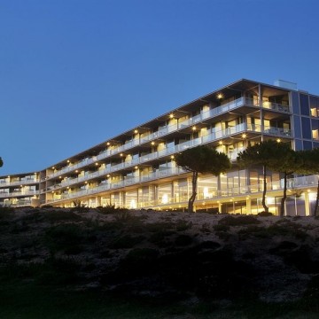 THE OITAVOS 14